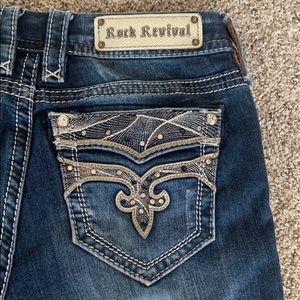Rock Revival sapphire bootcut sz 28 missing stone